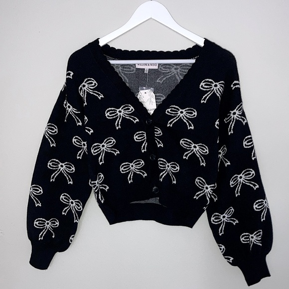 WILLOW & WIND Black Bow Balloon Sleeve V-Neck Cropped Sweater SMALL (no tags) - Picture 7 of 7